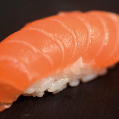 Nigiri salmon